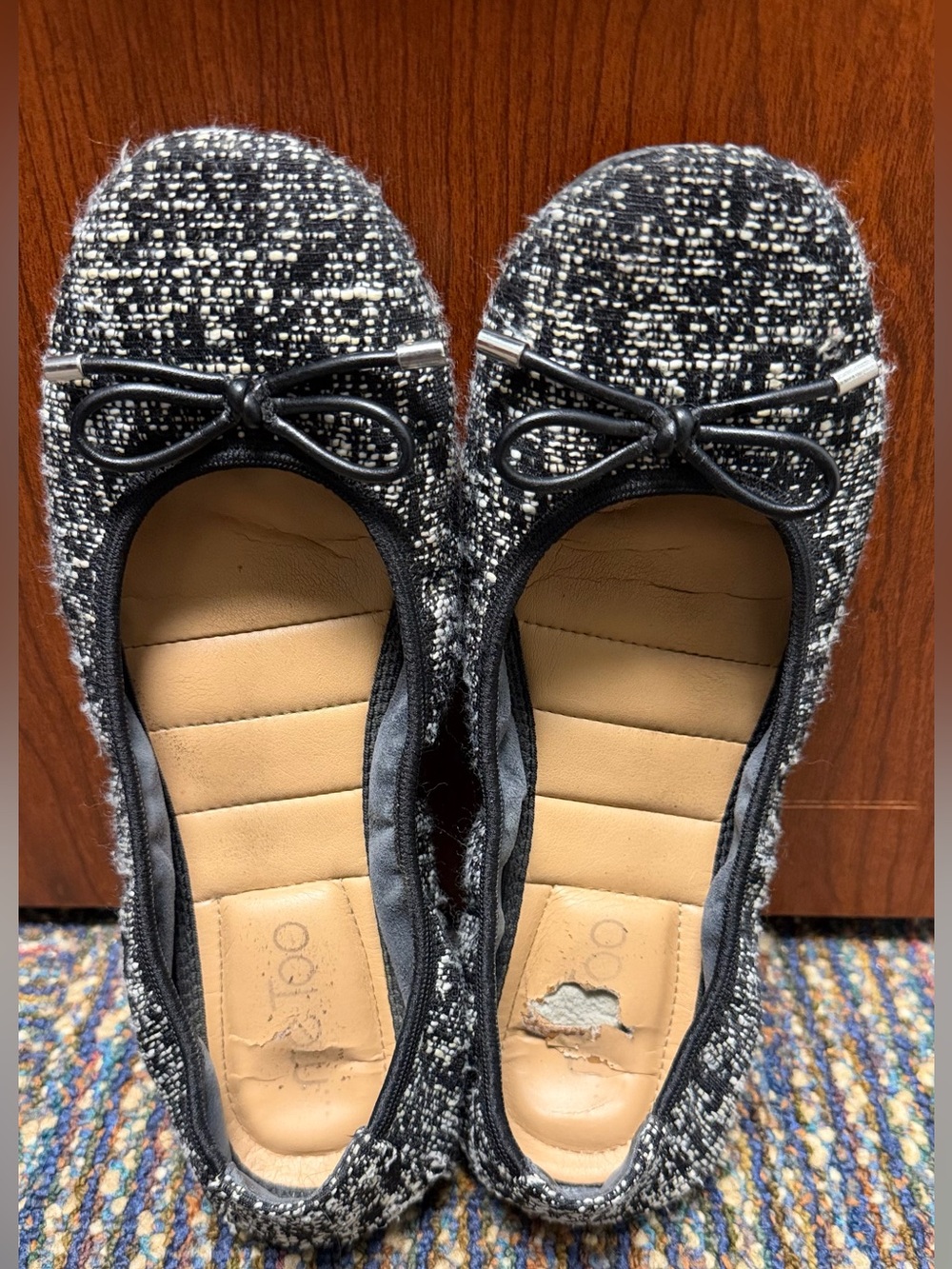 Me Too ballet flats 9.5 black and white